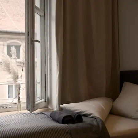 By The River And Center - Comfortable Apartment